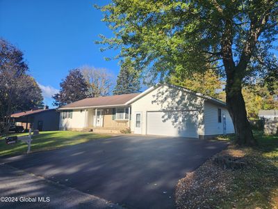 15 Rockefeller Drive