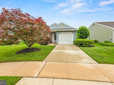28 White Stone Ct