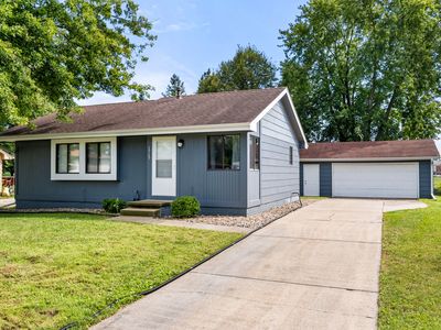 1717 NW 9th St