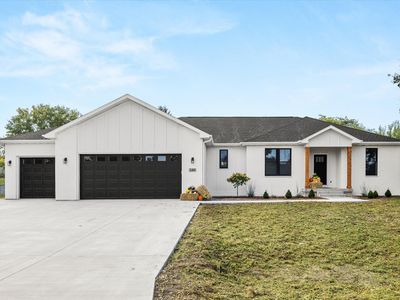 2401 Indian Grass Rd