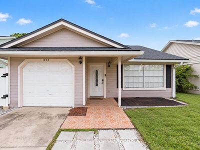 1208 ROMA COURT
