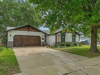 200 Sharon Dr