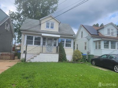 4 Vale St