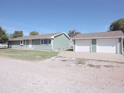 300 1st Ave