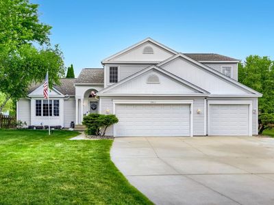17411 Honeysuckle Ct