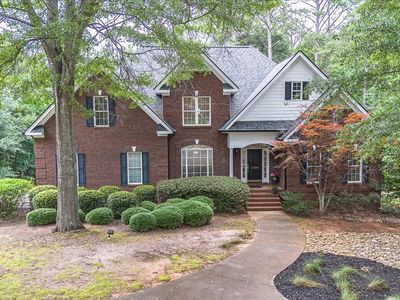 1200 Mallard Lake Dr