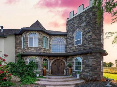 4039 Saint James Loop