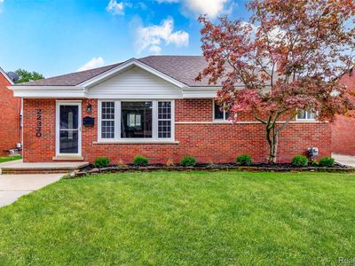 22330 E Twelve Mile Rd