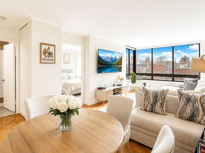 225 W 83rd St APT 7C