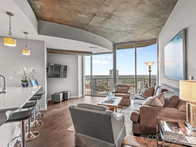 210 N Church St UNIT 2613