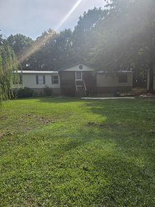 Property at 111 White Flag Dr, Honea Path, SC
