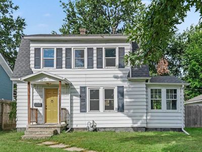 2201 High St