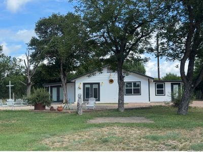 854 N LIVE OAK AVE