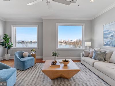 10 N Front St APT 202
