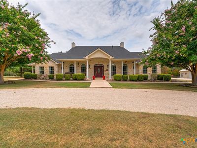 501 Lovejoy Ln
