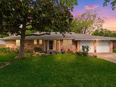 609 Dennis Dr