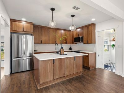 43 Vaughn Dr