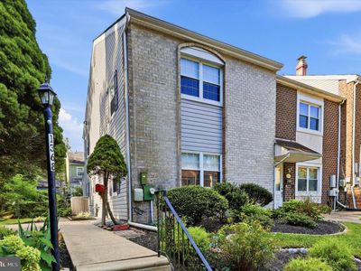 1368 Arundel Way