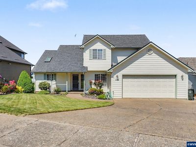 2041 Rollin Ave NW