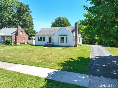 564 Willard Avenue