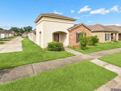 7864 W Pelican Lakes Ave