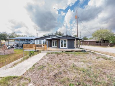 102 White Point