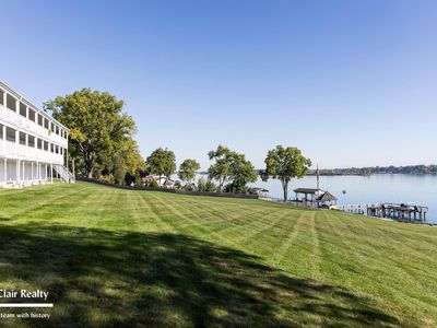 1501 N River Rd #205
