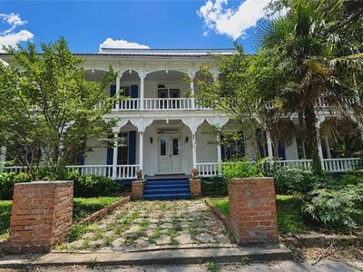 Property at 215 1st Ave SE, Lafayette, AL