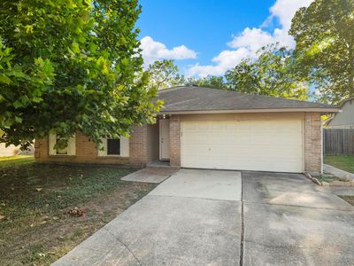 23826 Lestergate Dr