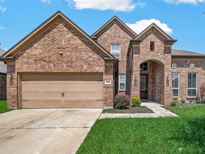 1914 Walnut Green Cir