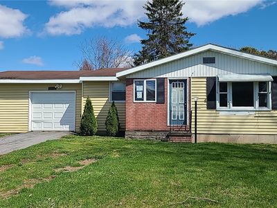 7396 Centerport Rd