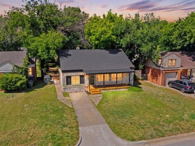 3229 NW 44th St