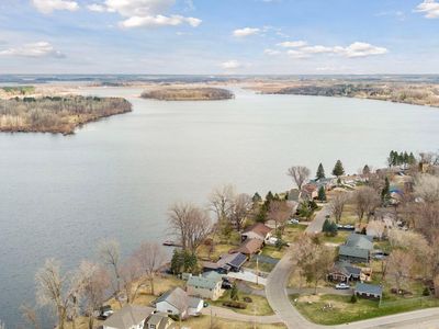 1545 Peltier Lake Dr