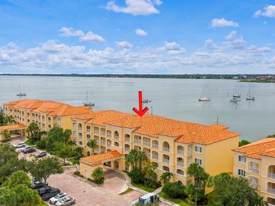 32 Harbour Isle Drive W #103