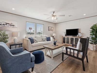 7601 Daffan Lane 423