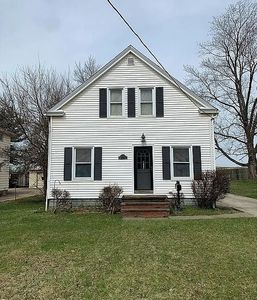 Property at 13031 McCracken Rd, Garfield Heights, OH