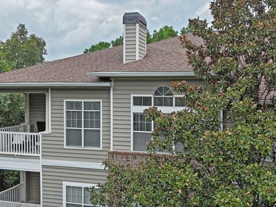 2700 Pine Tree Rd NE Unit 2302