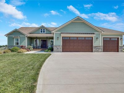 6741 Lakeside Cir