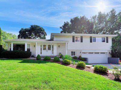 Property at 1939 Clover Rd, Northbrook, IL