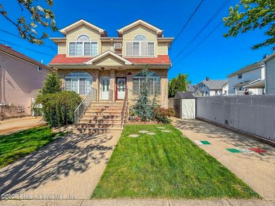 14 Ralph Ave