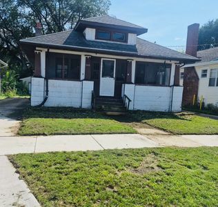 828 Sherman Ave
