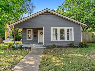 2200 Lyle Ave