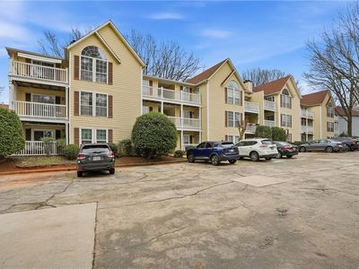 561 Cobblestone Trl
