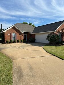 8100 Bridgewater Trce