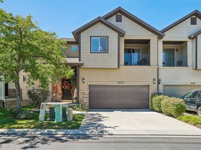 2635 N Elm Dr