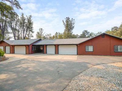 4915 Patterson Dr