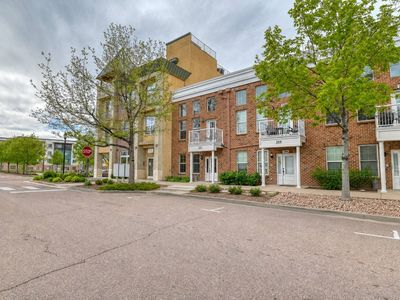 275 E Fountain Blvd