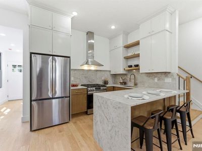113.5 Oak St #1