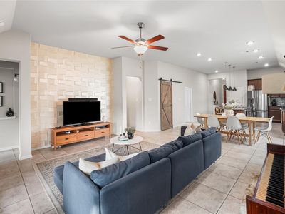 2109 Hickory Valley Ct