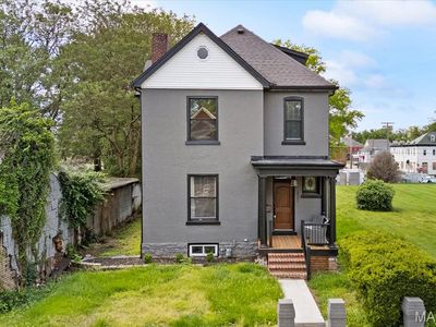 221 N Jackson St